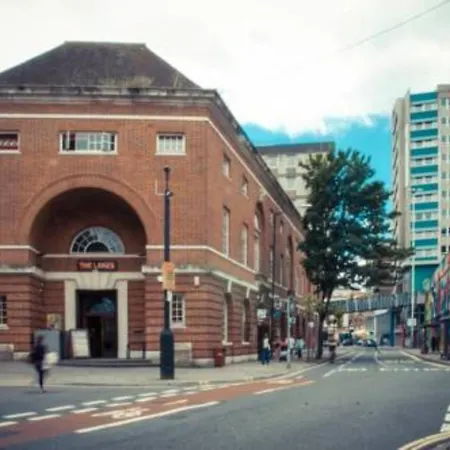 Modern 1 Bedroom In Central Bristol